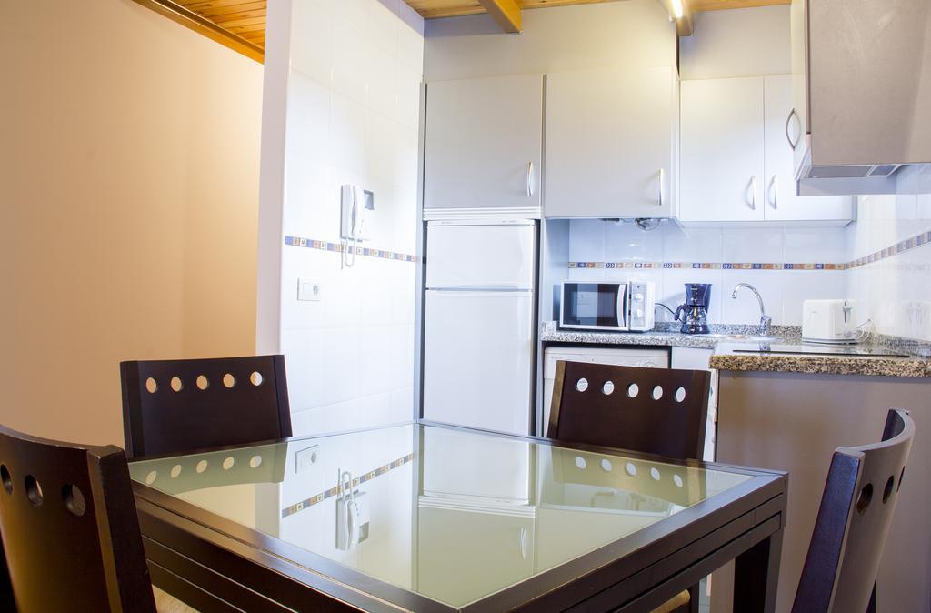 Apartamentos Cean Bermudez Хихон Екстериор снимка