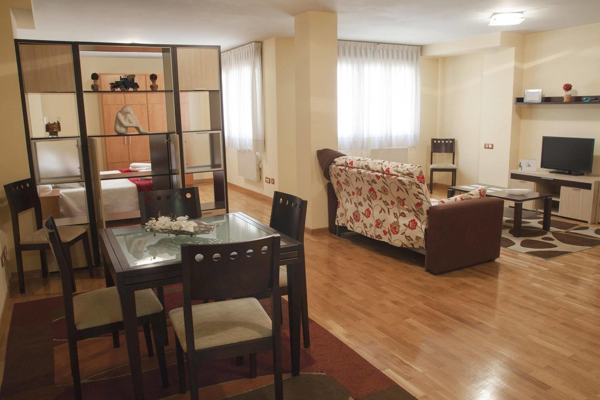 Apartamentos Cean Bermudez Хихон Екстериор снимка